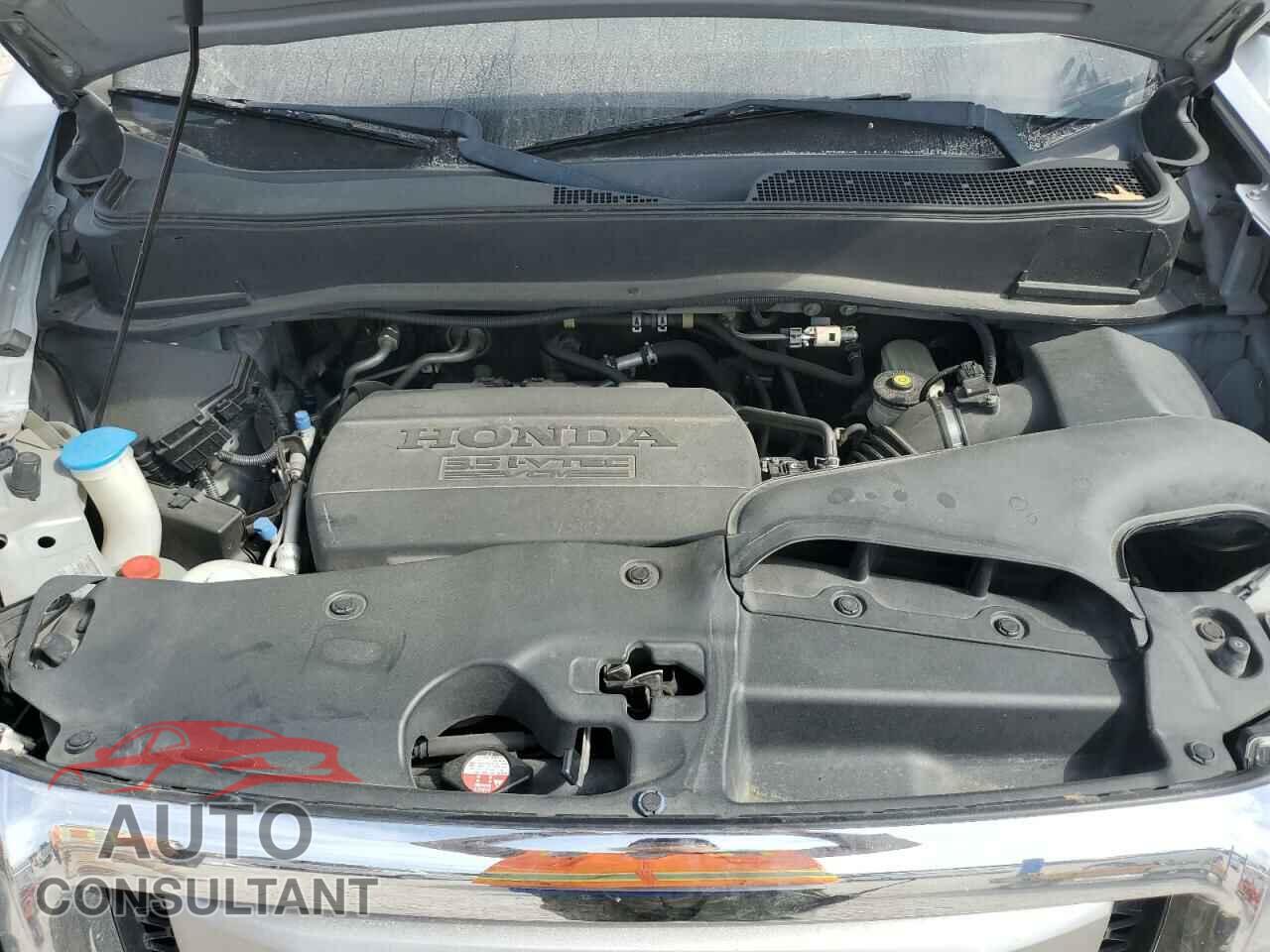 HONDA PILOT 2011 - 5FNYF3H50BB022071