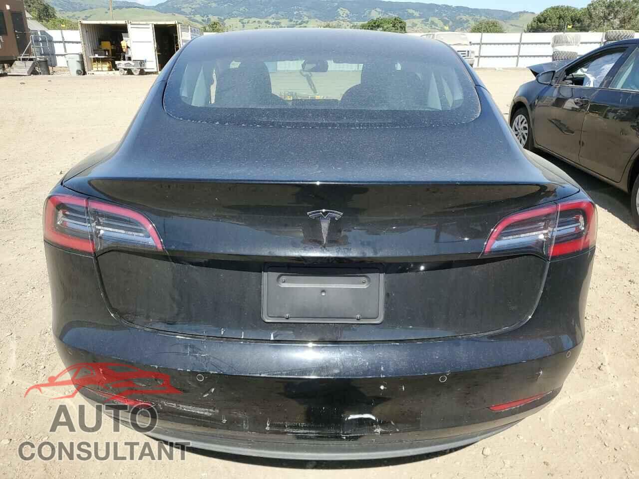 TESLA MODEL 3 2021 - 5YJ3E1EAXMF939928