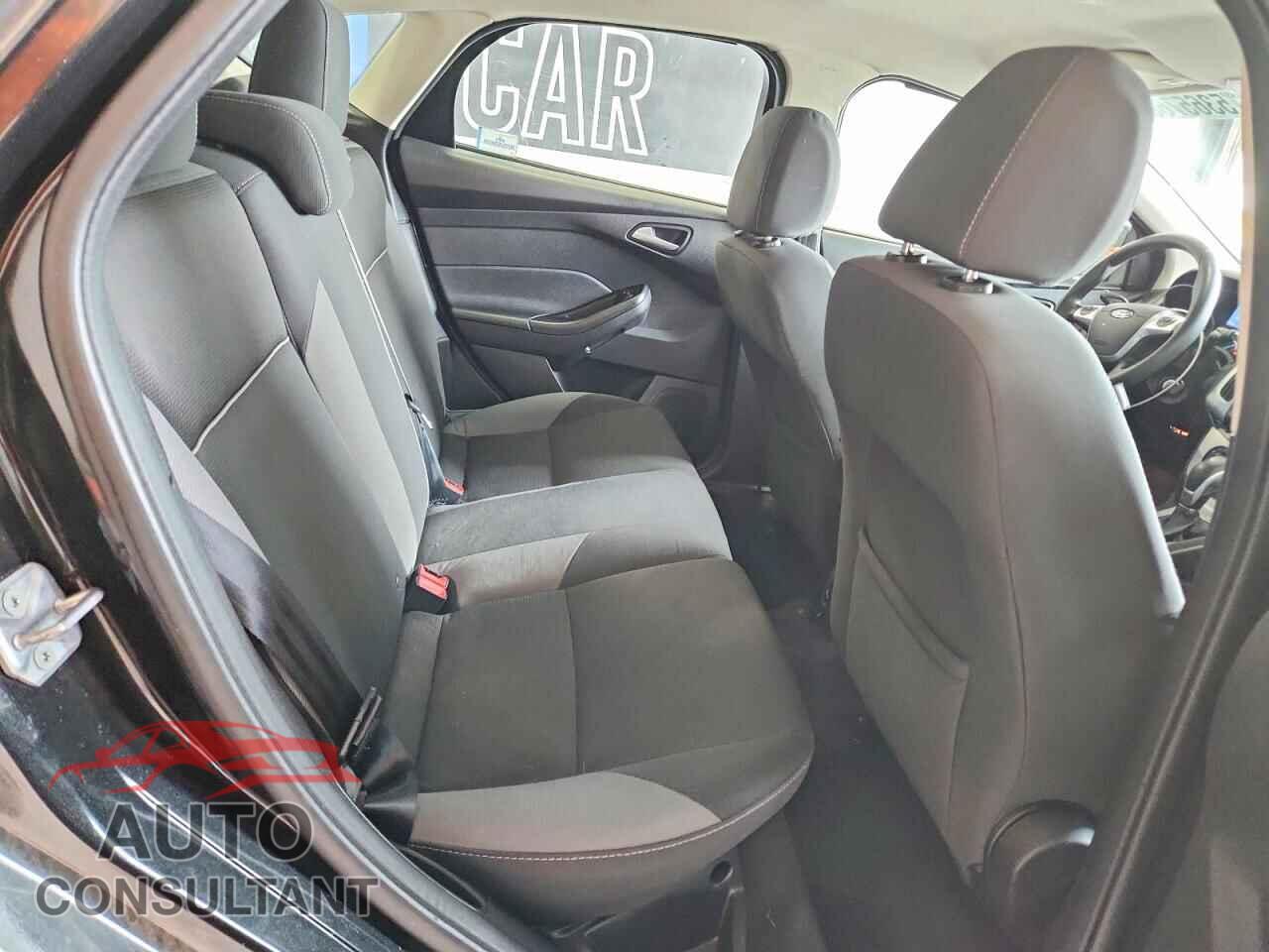 FORD FOCUS 2014 - 1FADP3K20EL197860