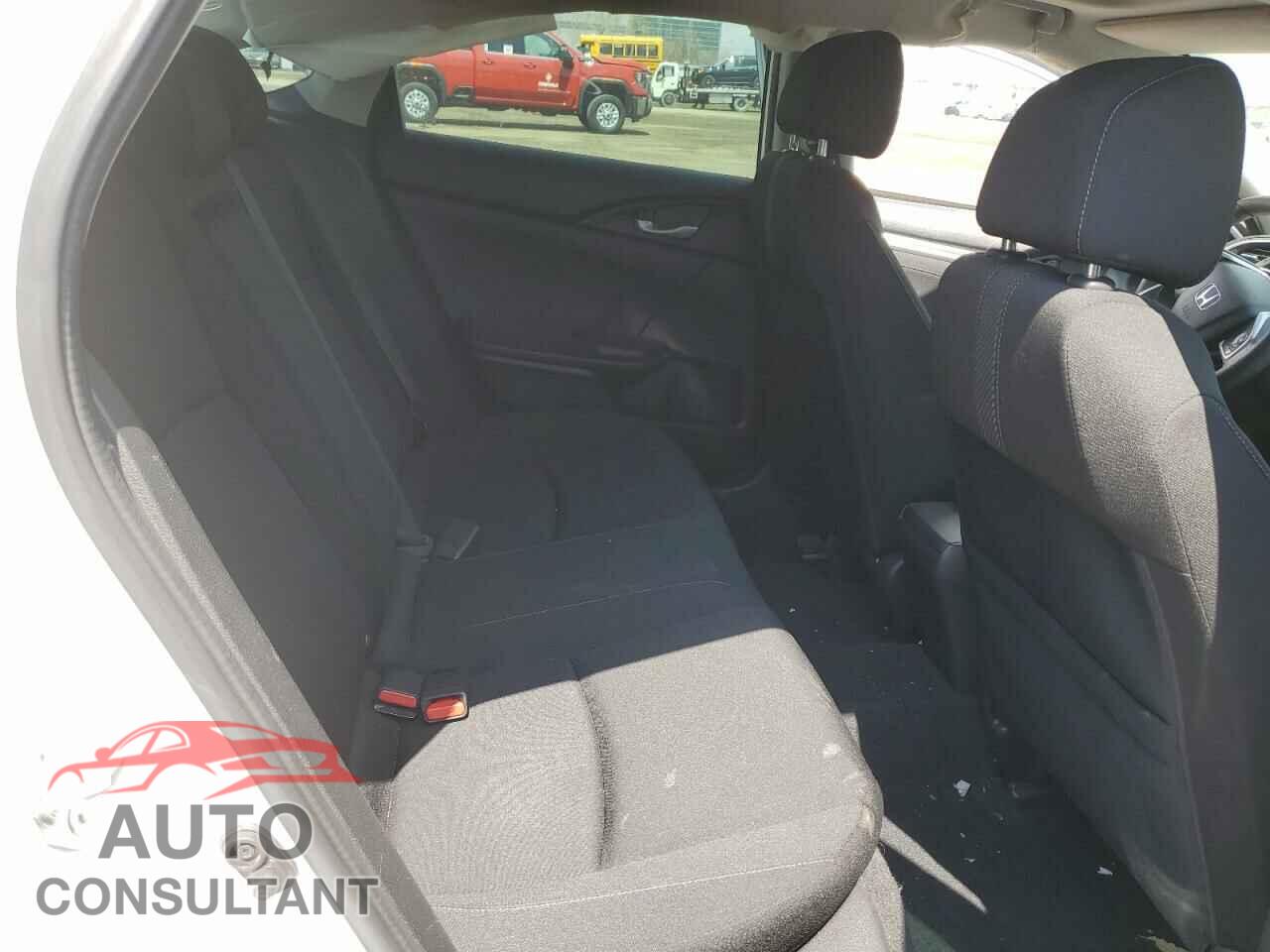 HONDA CIVIC 2018 - 2HGFC2F80JH008186