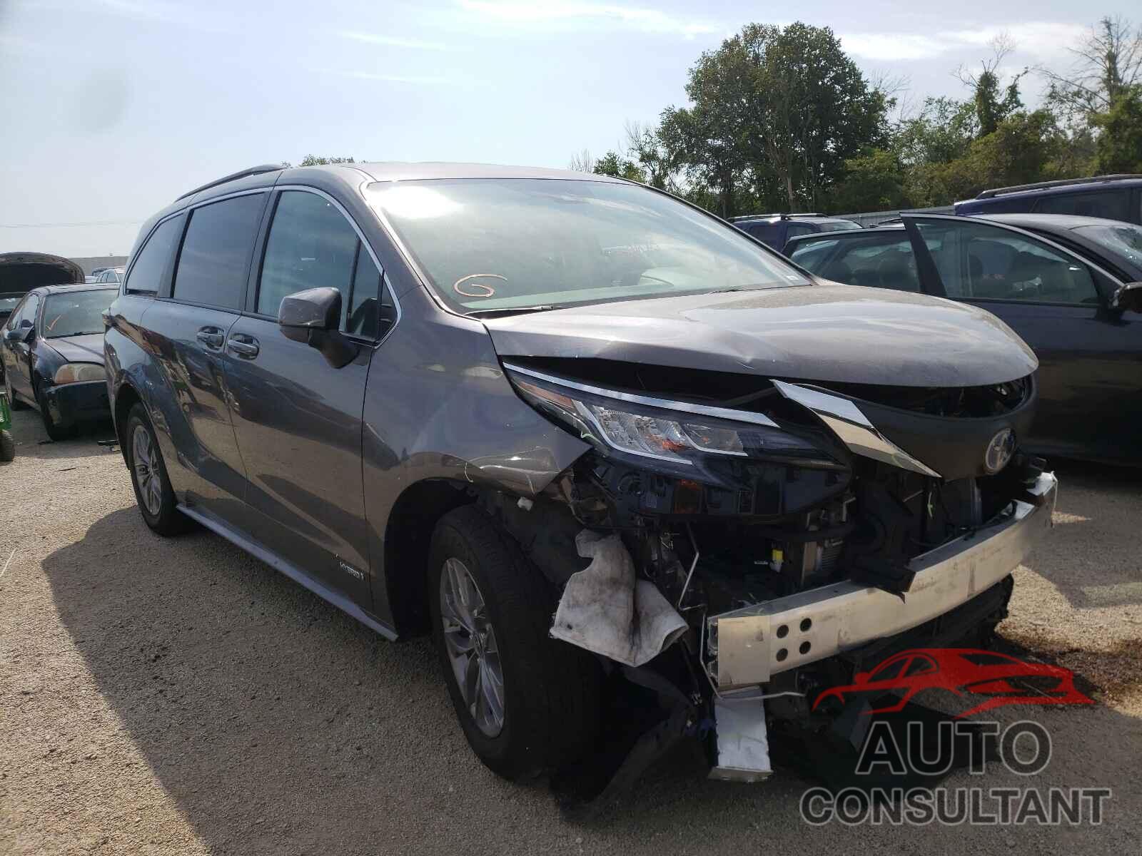 TOYOTA SIENNA 2021 - 5TDKRKEC1MS041270