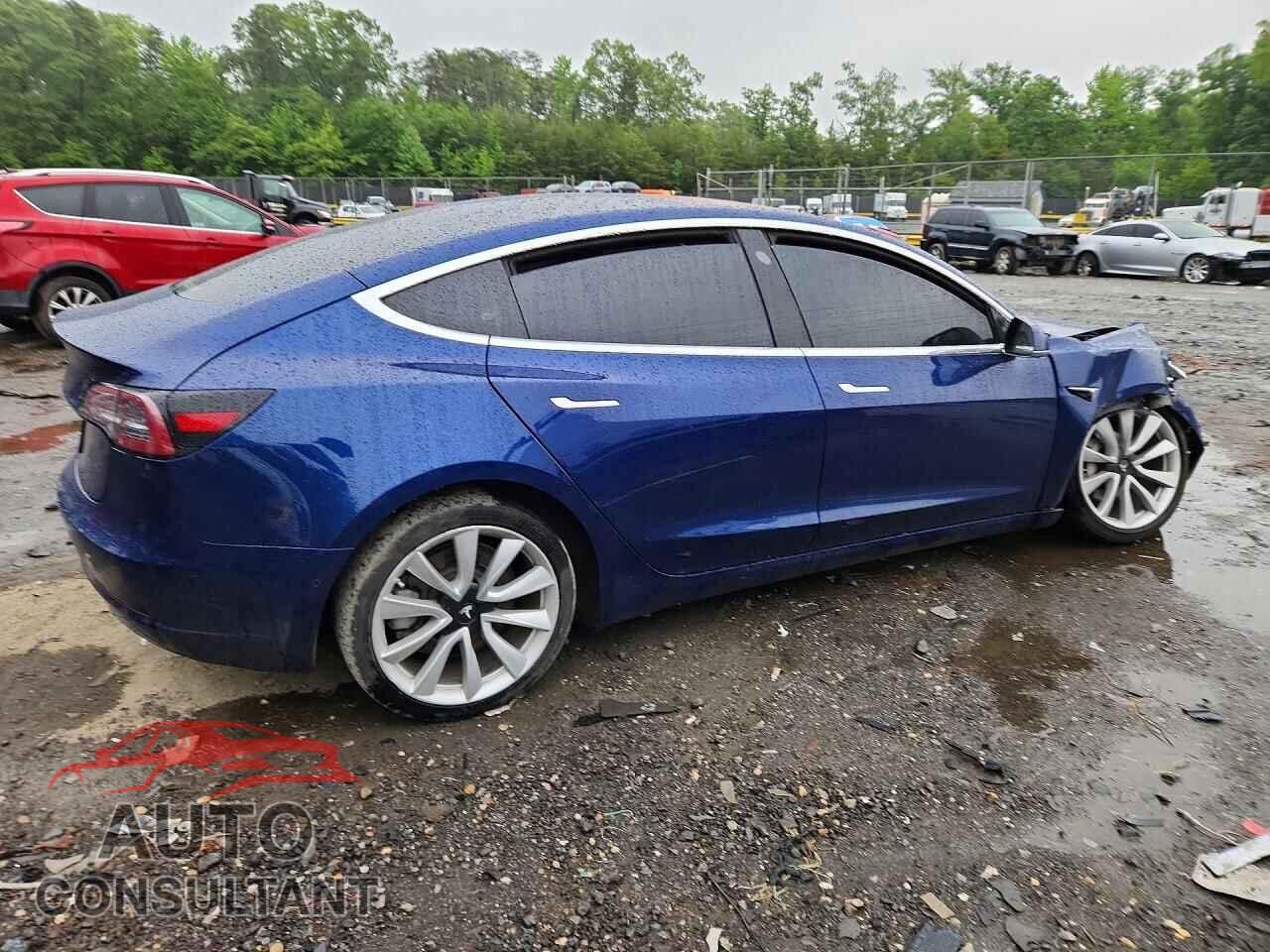 TESLA MODEL 3 2018 - 5YJ3E1EA9JF110196