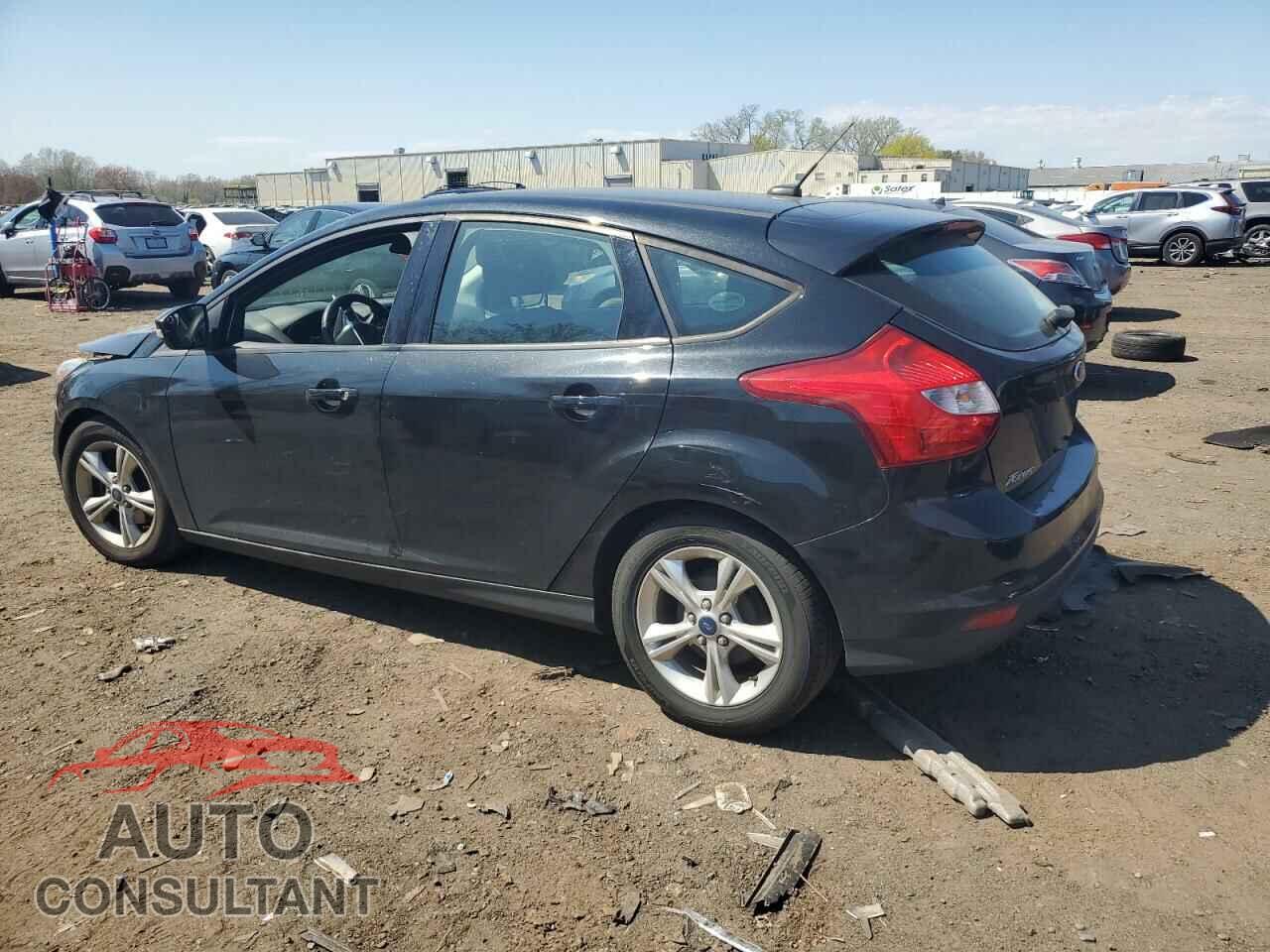FORD FOCUS 2014 - 1FADP3K22EL377373