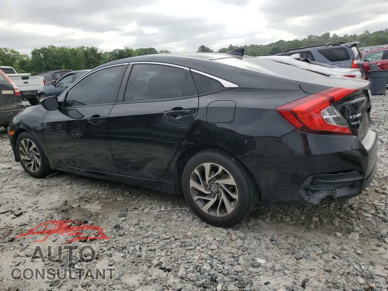 HONDA CIVIC 2018 - 2HGFC2F74JH596519