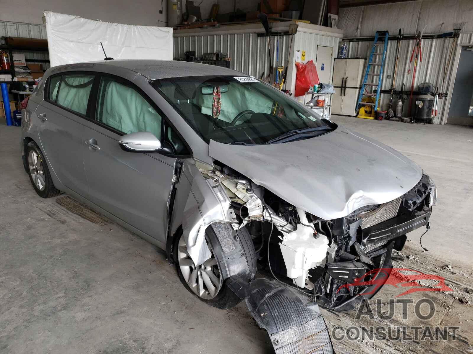 KIA FORTE 2017 - KNAFK5A88H5693417