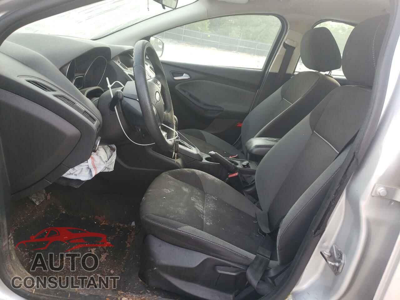 FORD FOCUS 2013 - 1FADP3F26DL104266