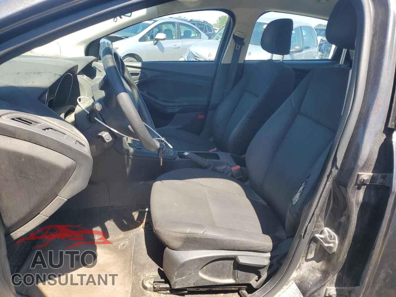 FORD FOCUS 2015 - 1FADP3E2XFL255289