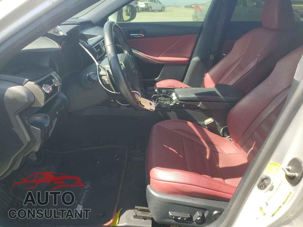 LEXUS IS 2016 - JTHBE1D25G5023751