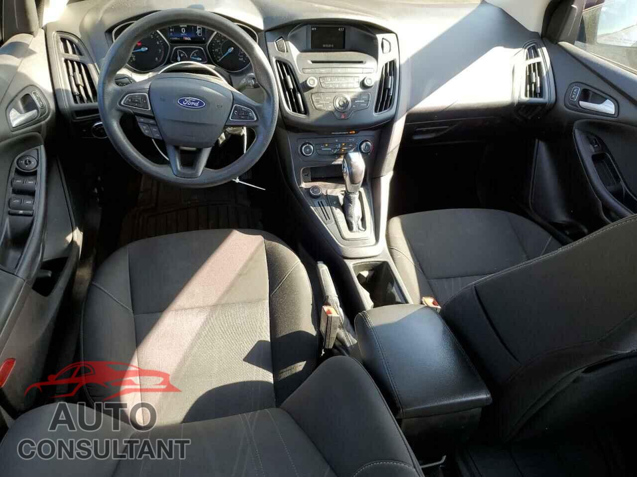 FORD FOCUS 2015 - 1FADP3F26FL253098