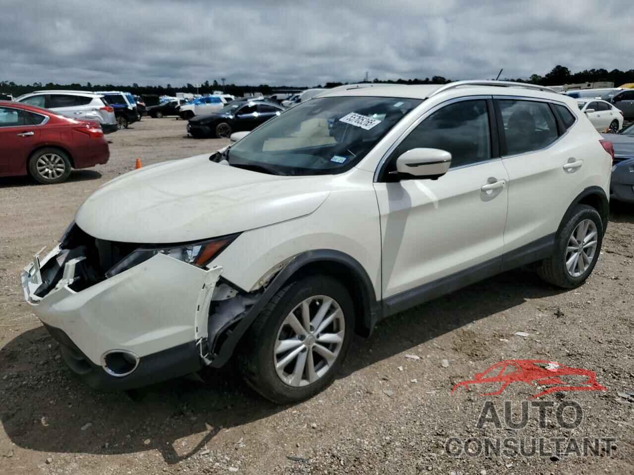 NISSAN ROGUE 2017 - JN1BJ1CP1HW021259