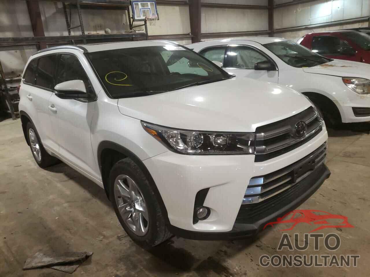 TOYOTA HIGHLANDER 2018 - 5TDDZRFH0JS494965