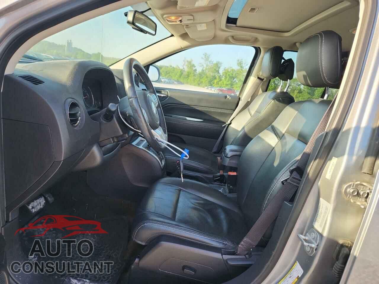 JEEP COMPASS 2017 - 1C4NJDEB3HD128676