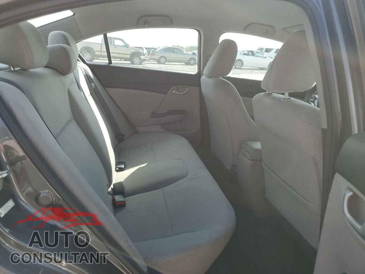 HONDA CIVIC 2013 - 2HGFB2F52DH509058