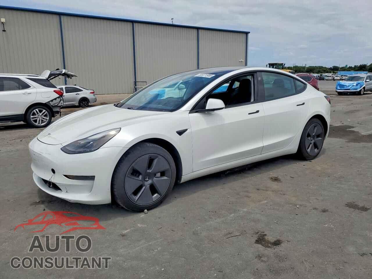 TESLA MODEL 3 2021 - 5YJ3E1EA5MF084314