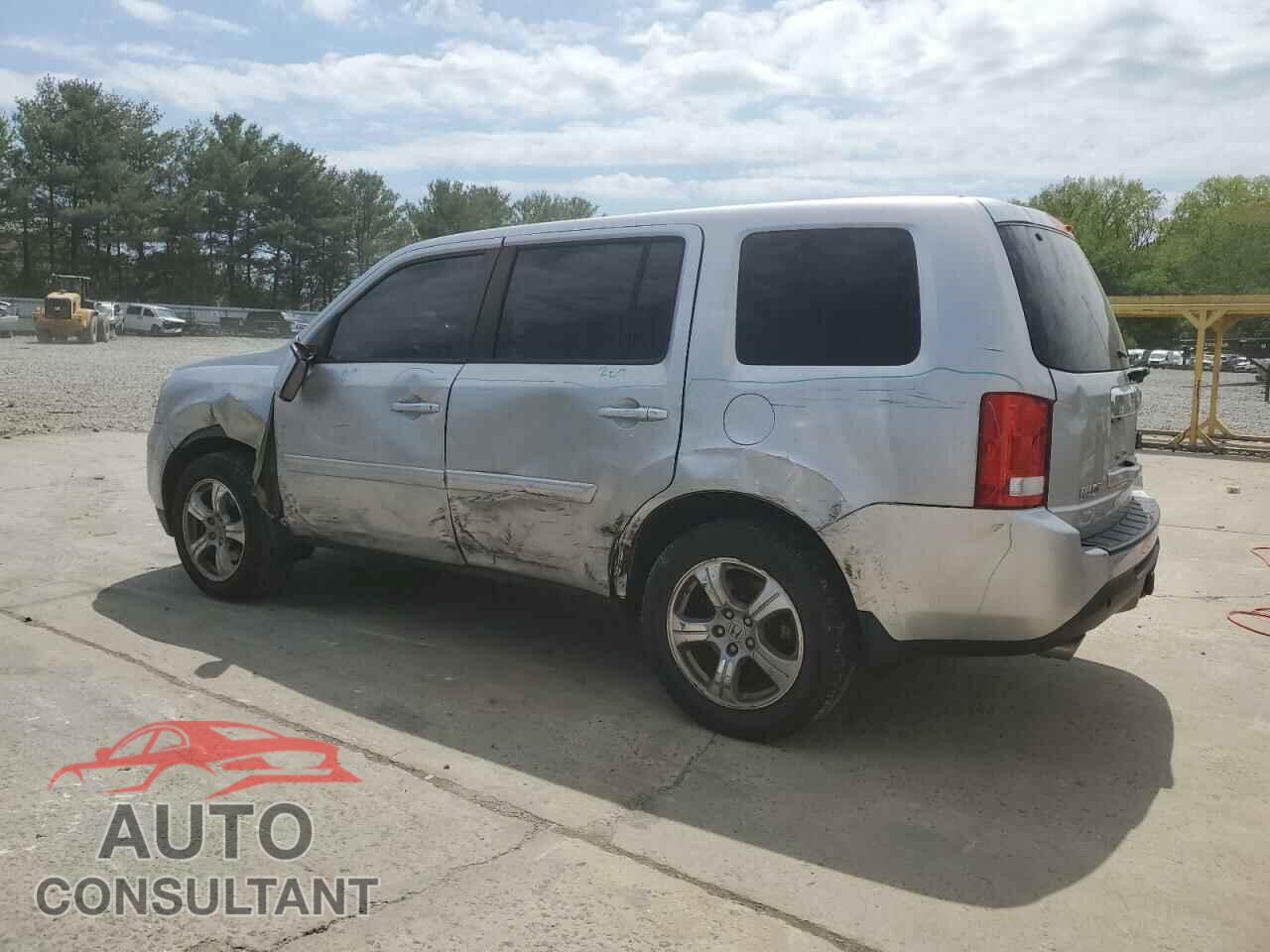 HONDA PILOT 2012 - 5FNYF4H55CB032411