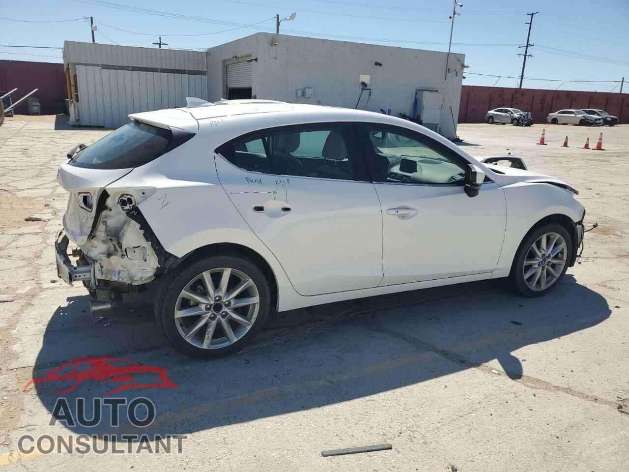 MAZDA 3 2017 - 3MZBN1M30HM128720