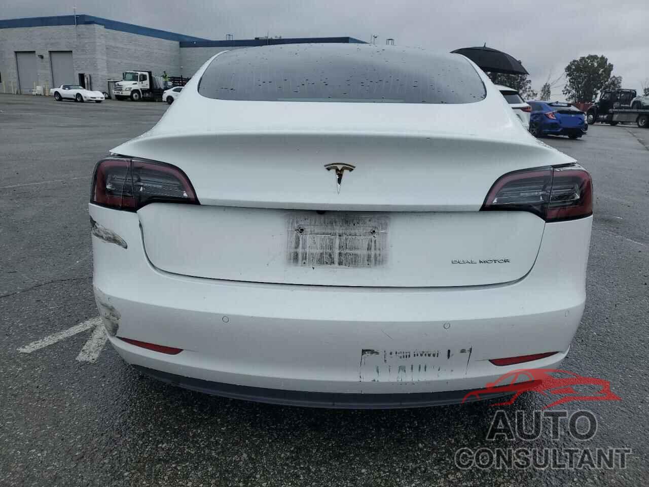TESLA MODEL 3 2019 - 5YJ3E1EB8KF511152