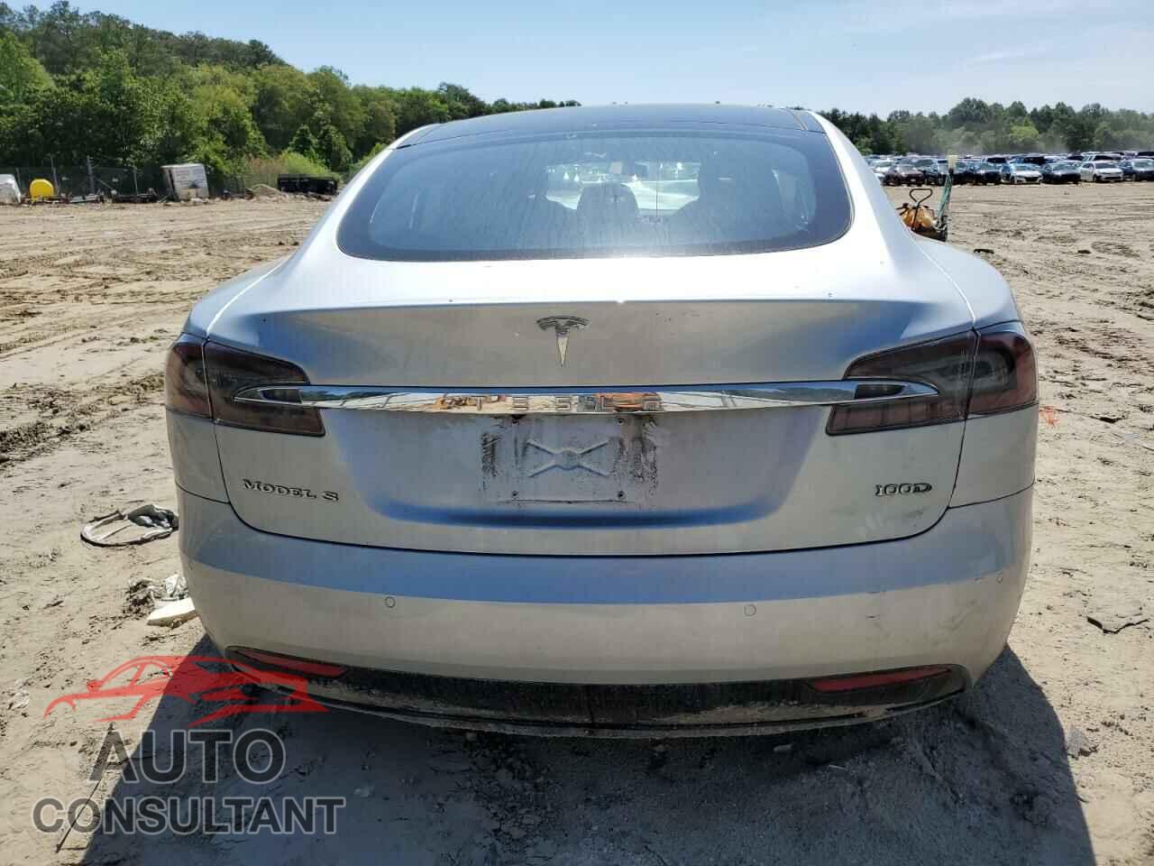 TESLA MODEL S 2017 - 5YJSA1E27HF210419