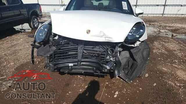 PORSCHE CAYENNE 2016 - WP1AA2A24GLA06307