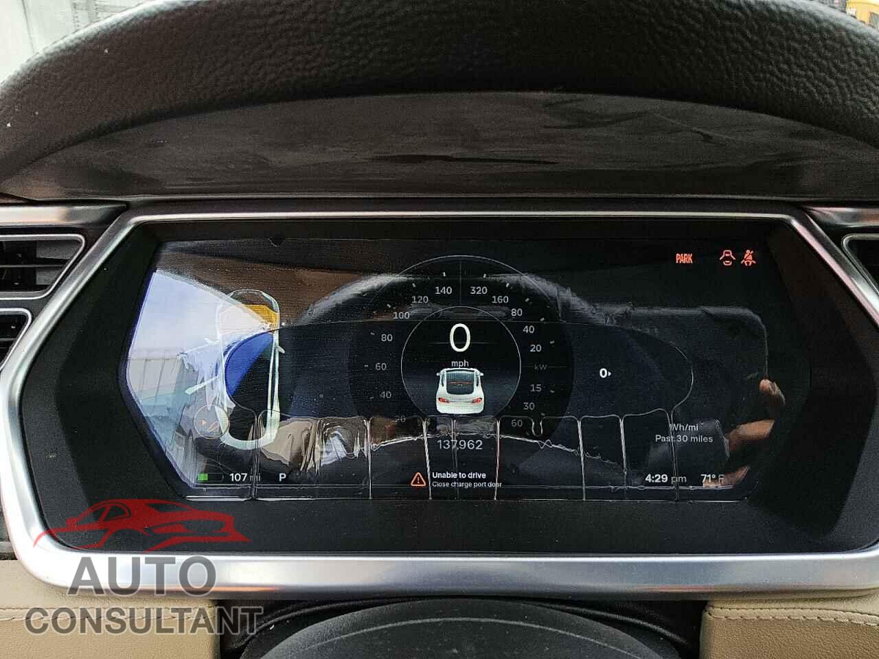 TESLA MODEL S 2013 - 5YJSA1CN1DFP27626