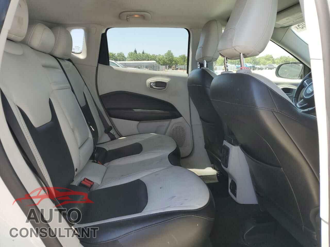 JEEP COMPASS 2020 - 3C4NJDCB6LT111487