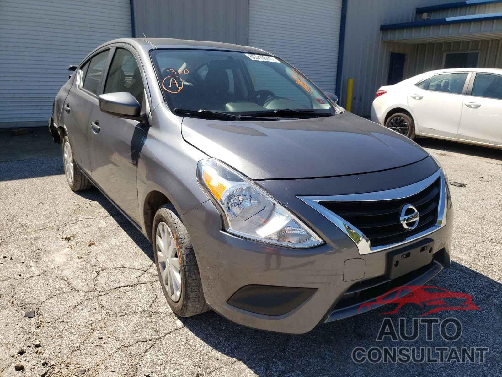 NISSAN VERSA 2018 - 3N1CN7AP9JL818434