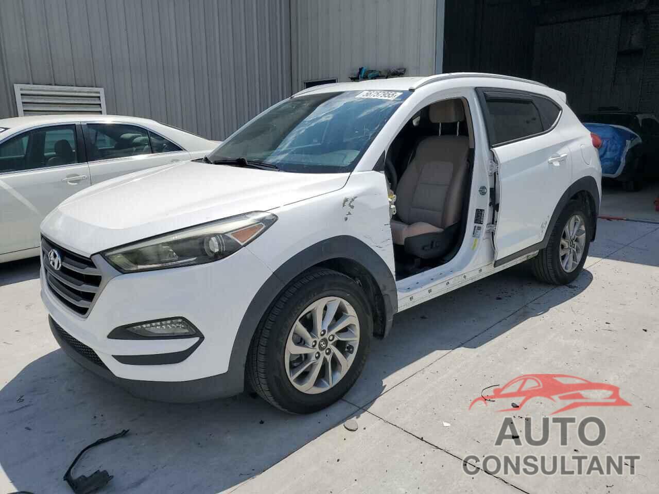 HYUNDAI TUCSON 2018 - KM8J33A45JU616684