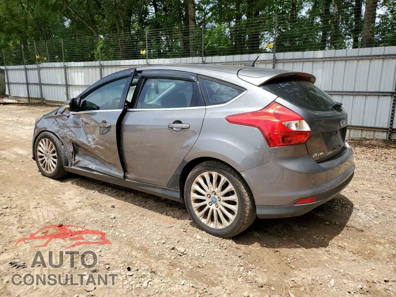 FORD FOCUS 2012 - 1FAHP3N28CL366162