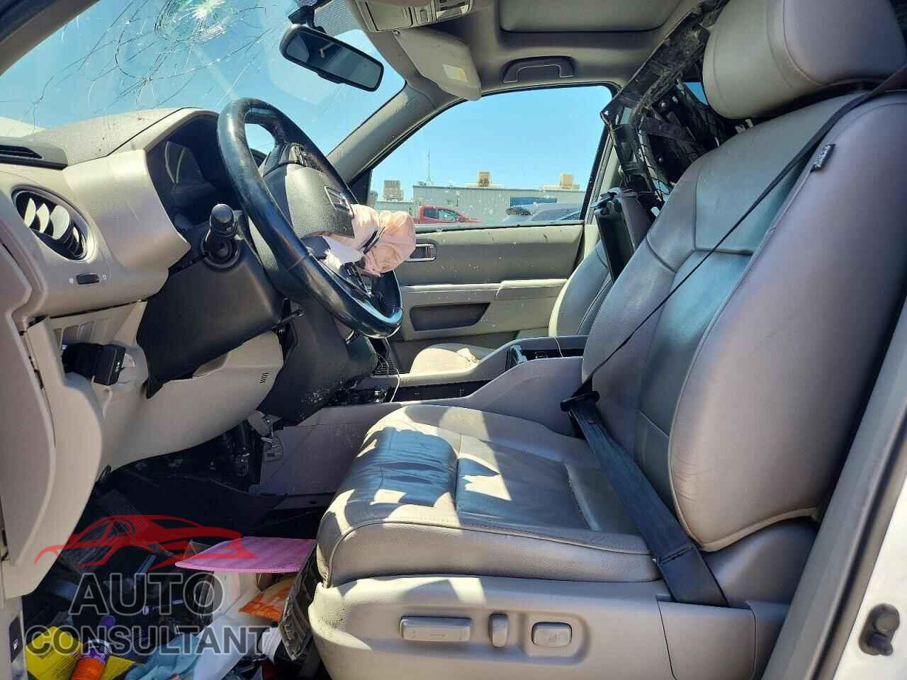 HONDA PILOT 2014 - 5FNYF3H59EB002017