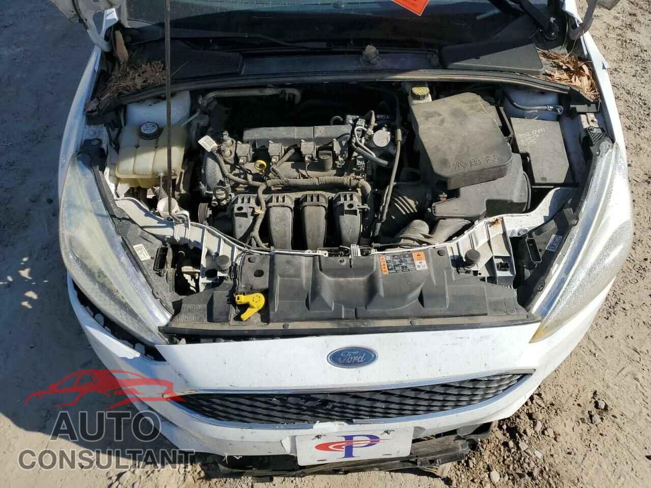 FORD FOCUS 2017 - 1FADP3K22HL294207