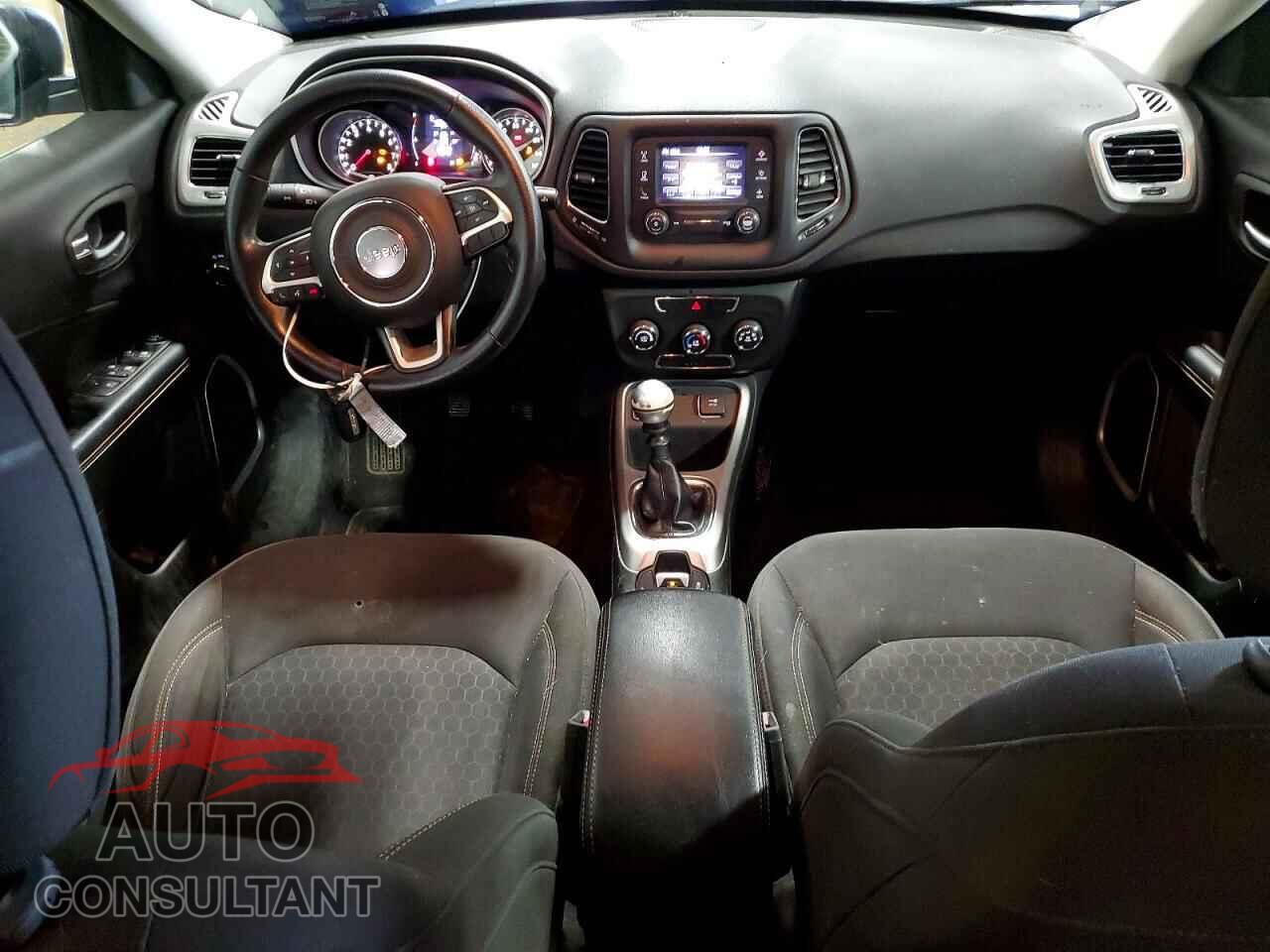 JEEP COMPASS 2017 - 3C4NJCAB8HT672620