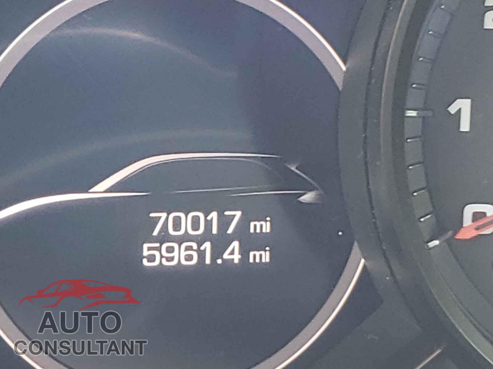 PORSCHE CAYENNE 2019 - WP1AA2AY9KDA01787