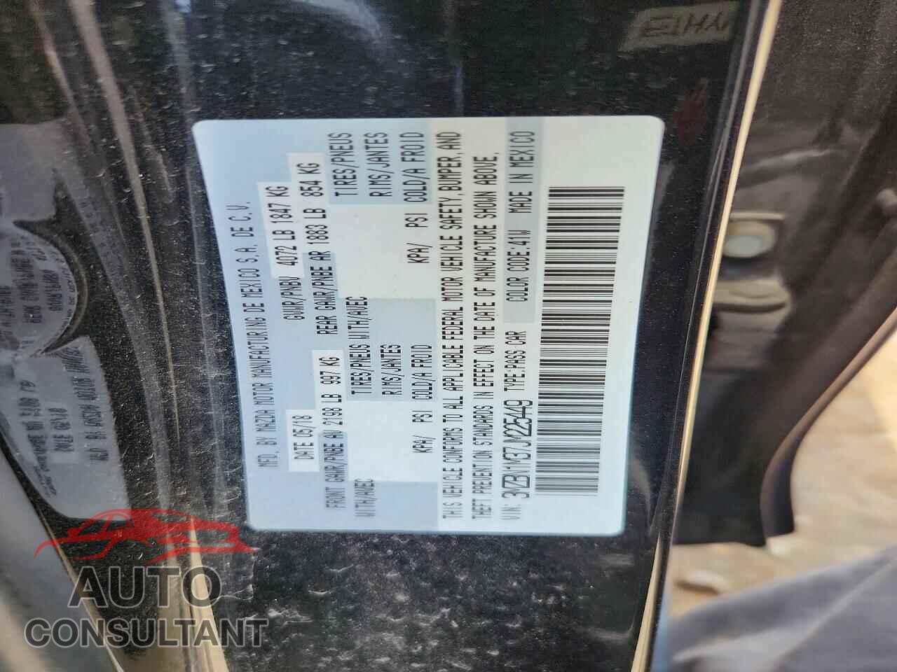 MAZDA 3 2018 - 3MZBN1M37JM225449