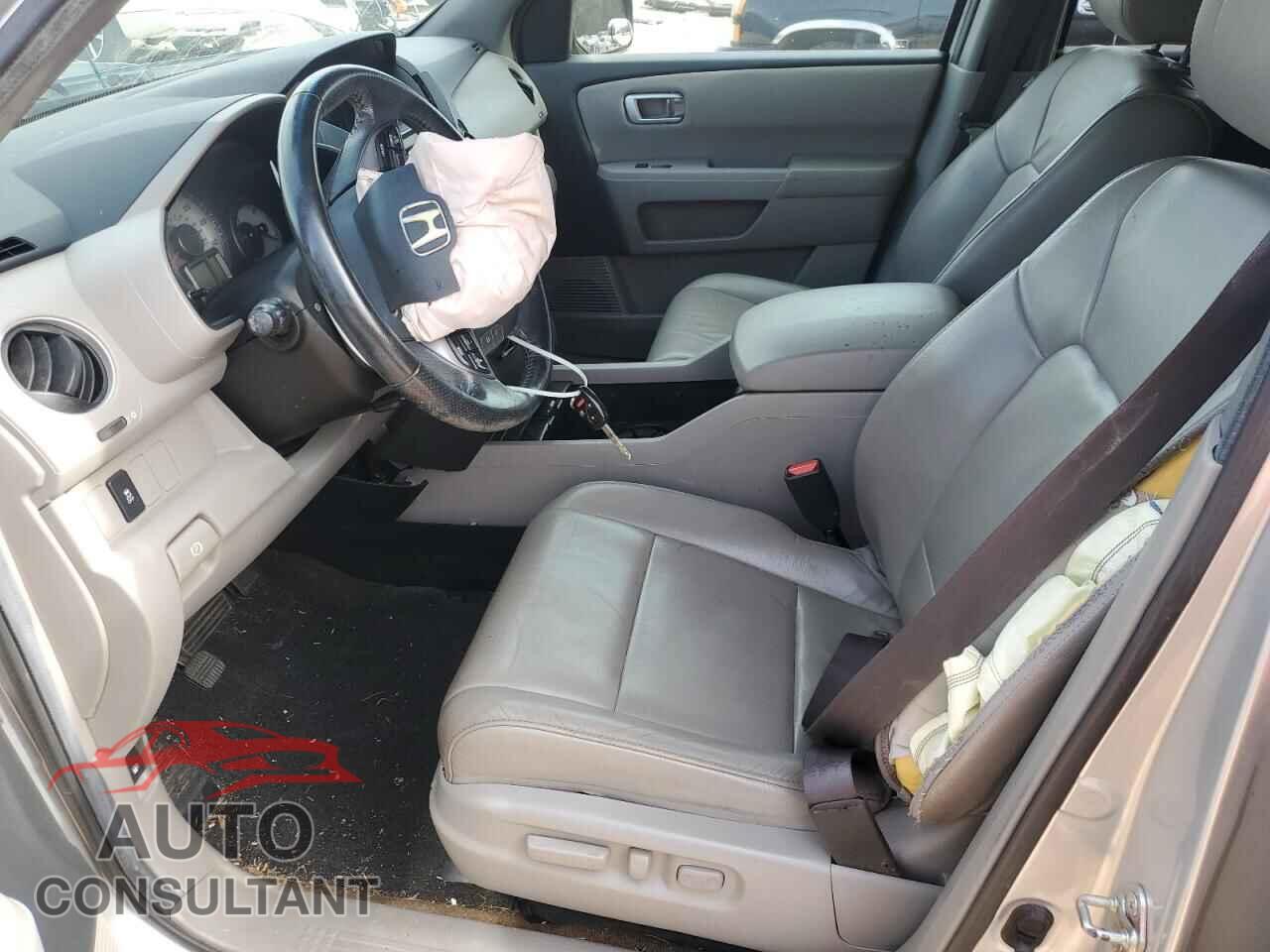 HONDA PILOT 2013 - 5FNYF3H56DB016021