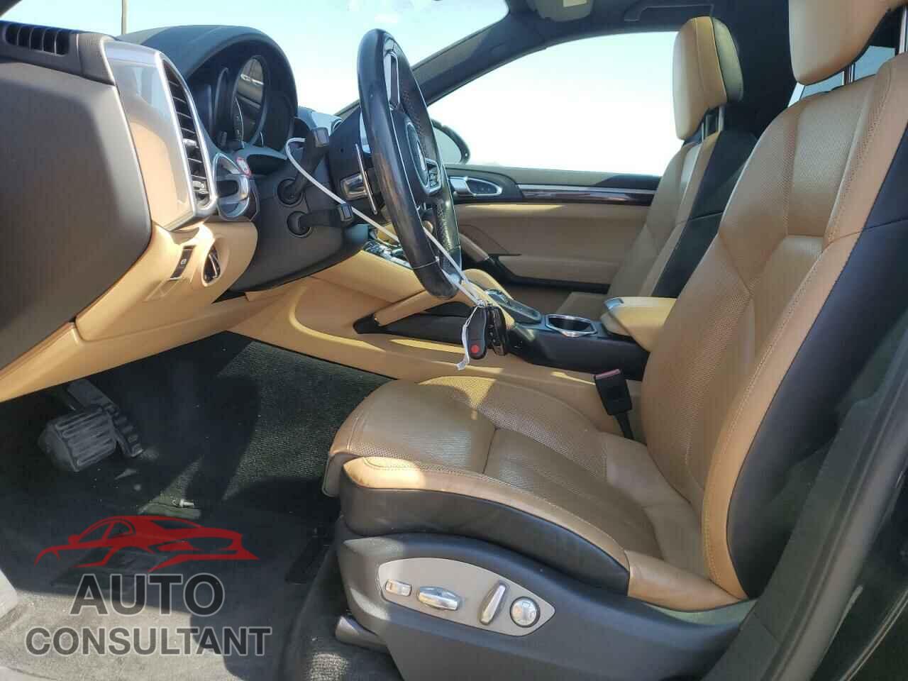 PORSCHE CAYENNE 2016 - WP1AA2A25GKA08699