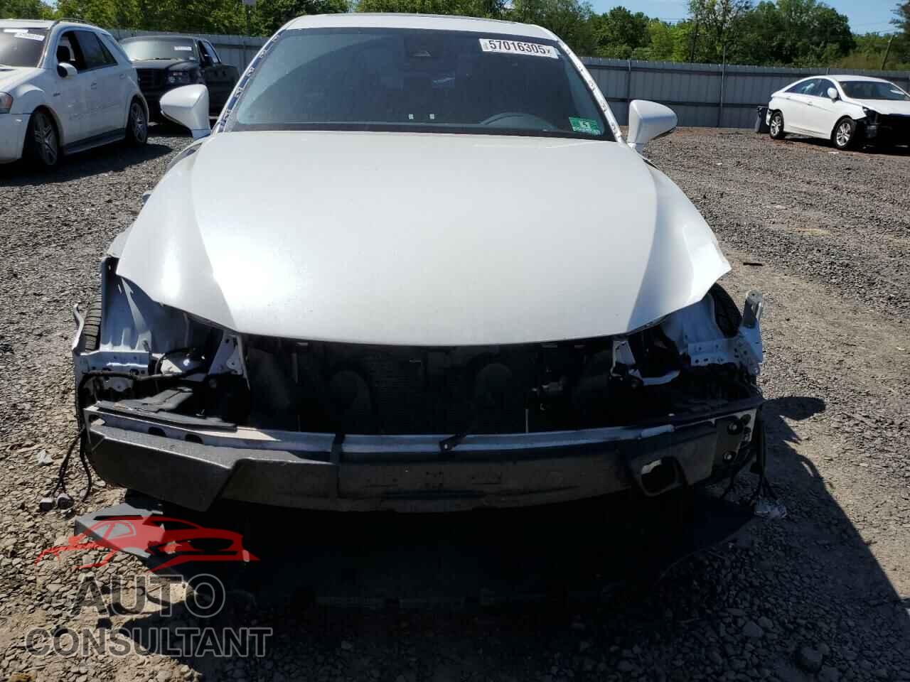 LEXUS IS 2017 - JTHBA1D2XH5045001