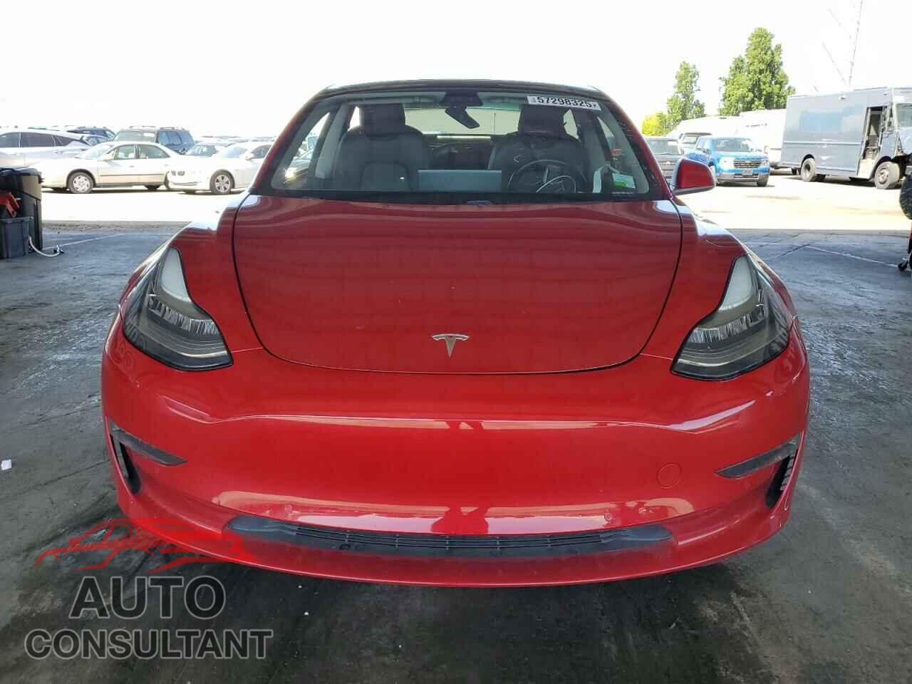 TESLA MODEL 3 2018 - 5YJ3E1EA1JF039947