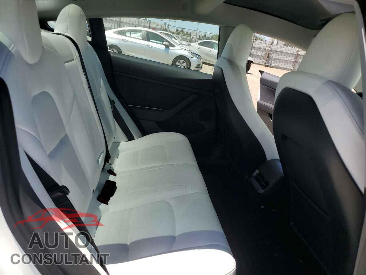 TESLA MODEL 3 2023 - 5YJ3E1EA1PF550132