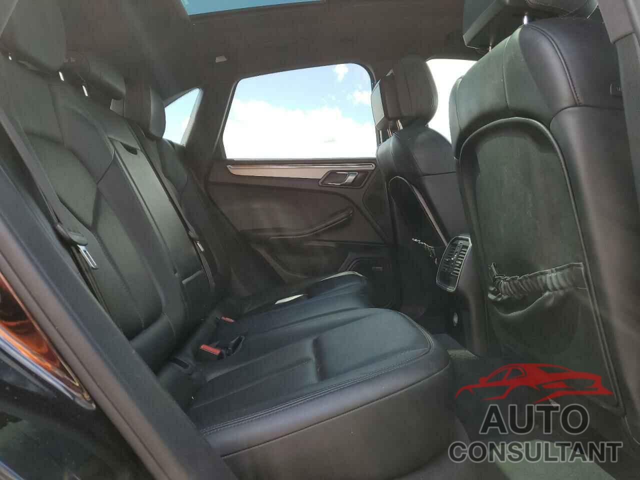 PORSCHE MACAN 2016 - WP1AF2A58GLB90064