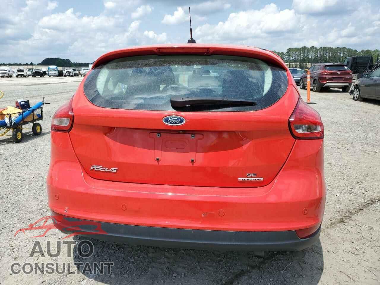 FORD FOCUS 2015 - 1FADP3K21FL366124