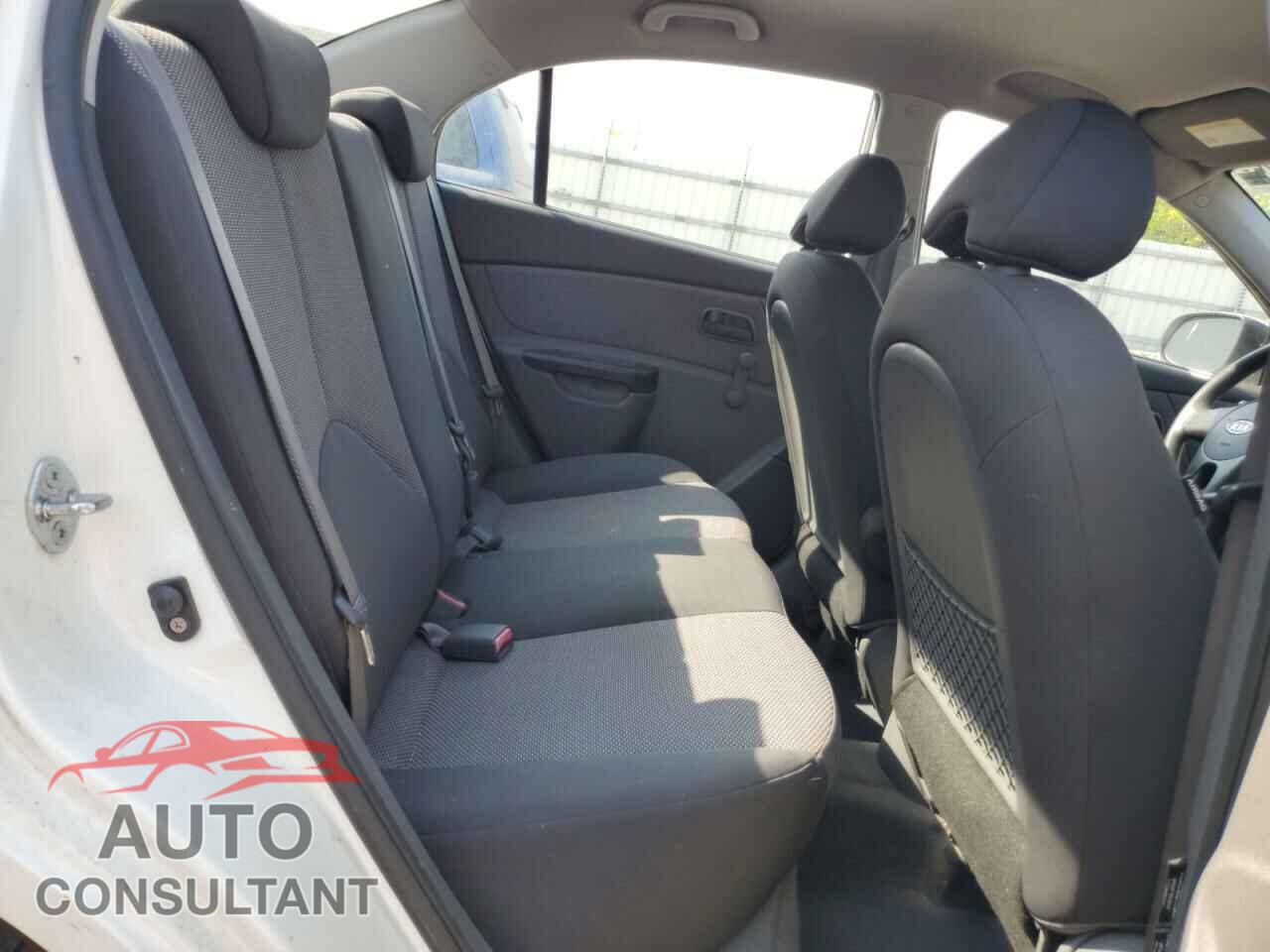 KIA RIO 2011 - KNADH4A36B6731409