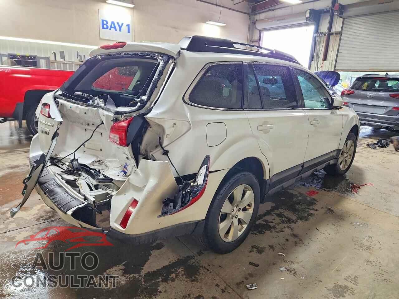 SUBARU OUTBACK 2011 - 4S4BRBCC1B3328699