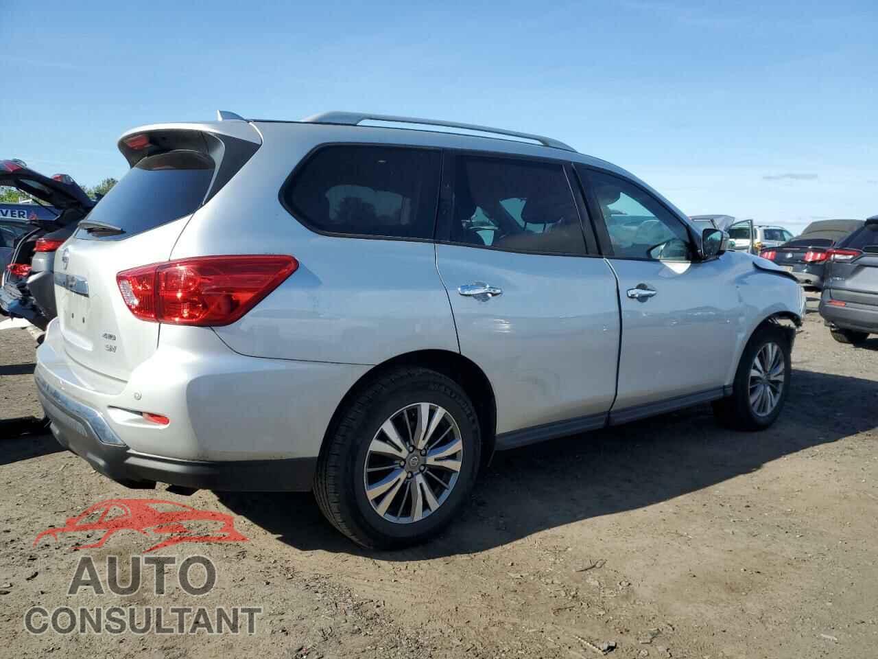 NISSAN PATHFINDER 2019 - 5N1DR2MM0KC646152