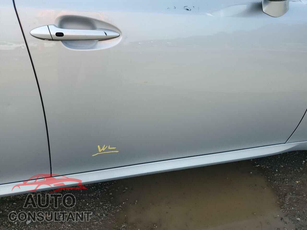 LEXUS IS 2011 - JTHBF5C26B5136526