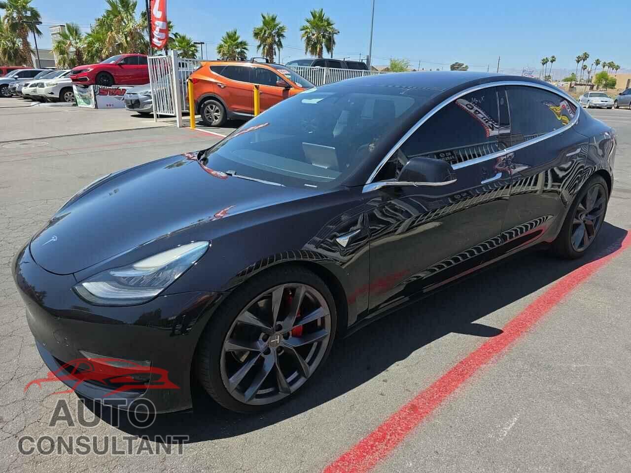 TESLA MODEL 3 2018 - 5YJ3E1EB8JF070461