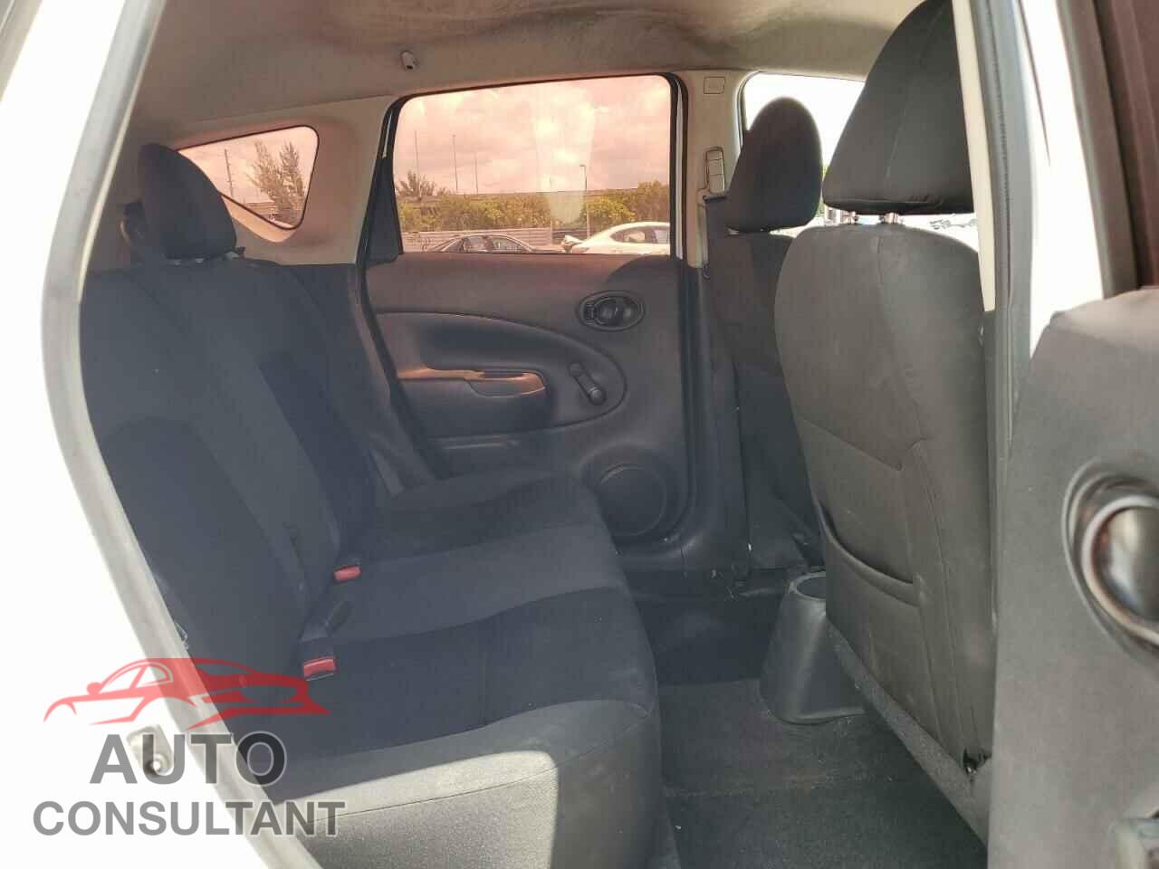 NISSAN VERSA 2017 - 3N1CE2CP3HL360531