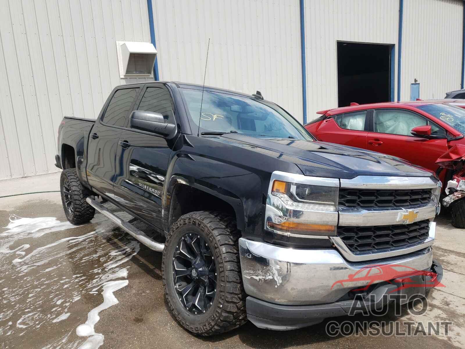 CHEVROLET SILVERADO 2018 - 3GCUKREC1JG115593