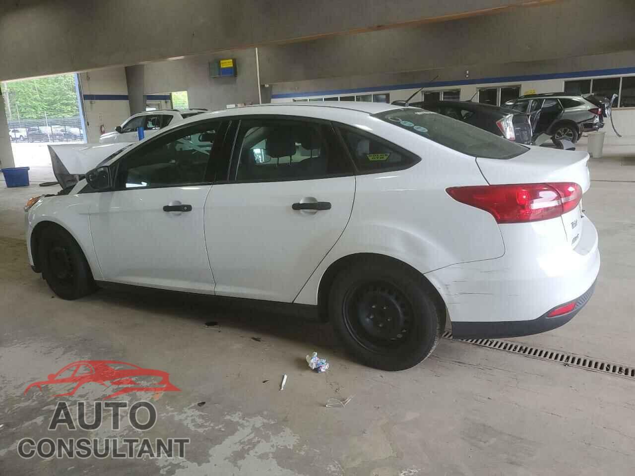 FORD FOCUS 2015 - 1FADP3E23FL354813