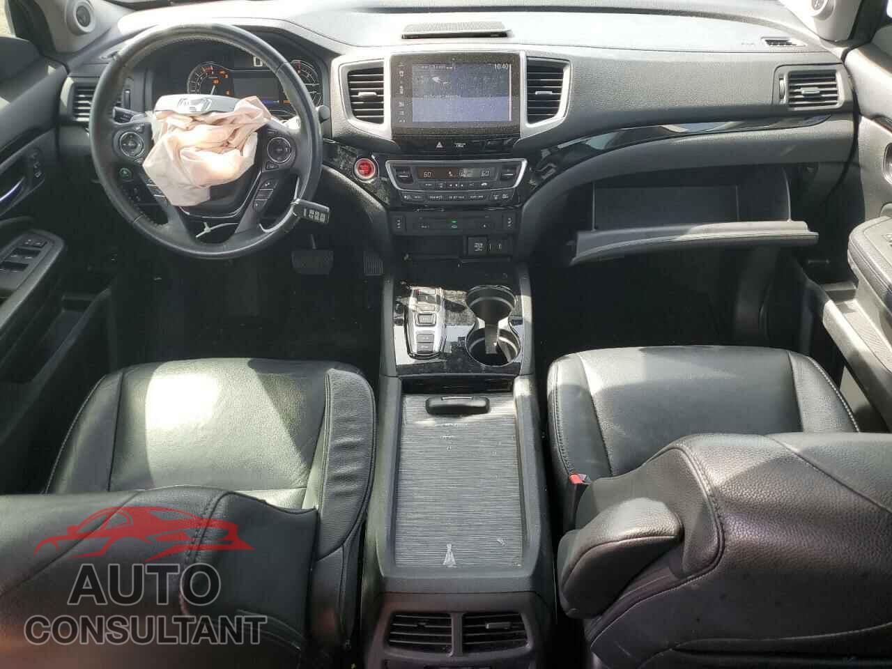 HONDA PILOT 2017 - 5FNYF6H96HB062152