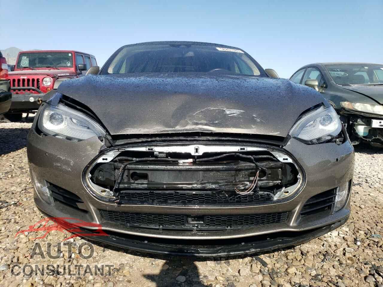 TESLA MODEL S 2016 - 5YJSA1E26GF135372
